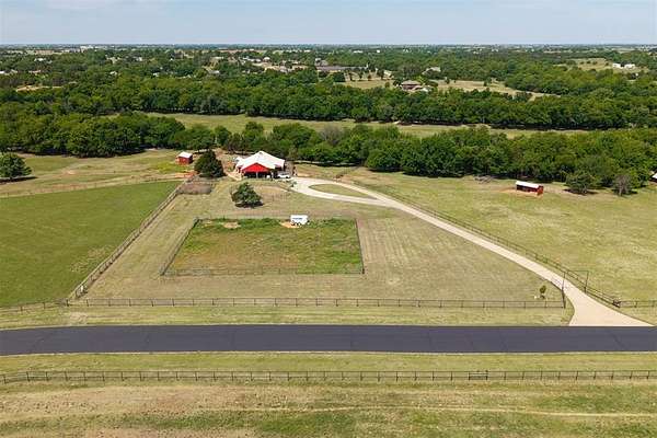 19.7 Acres of Agricultural Land for Sale in Edmond, Oklahoma