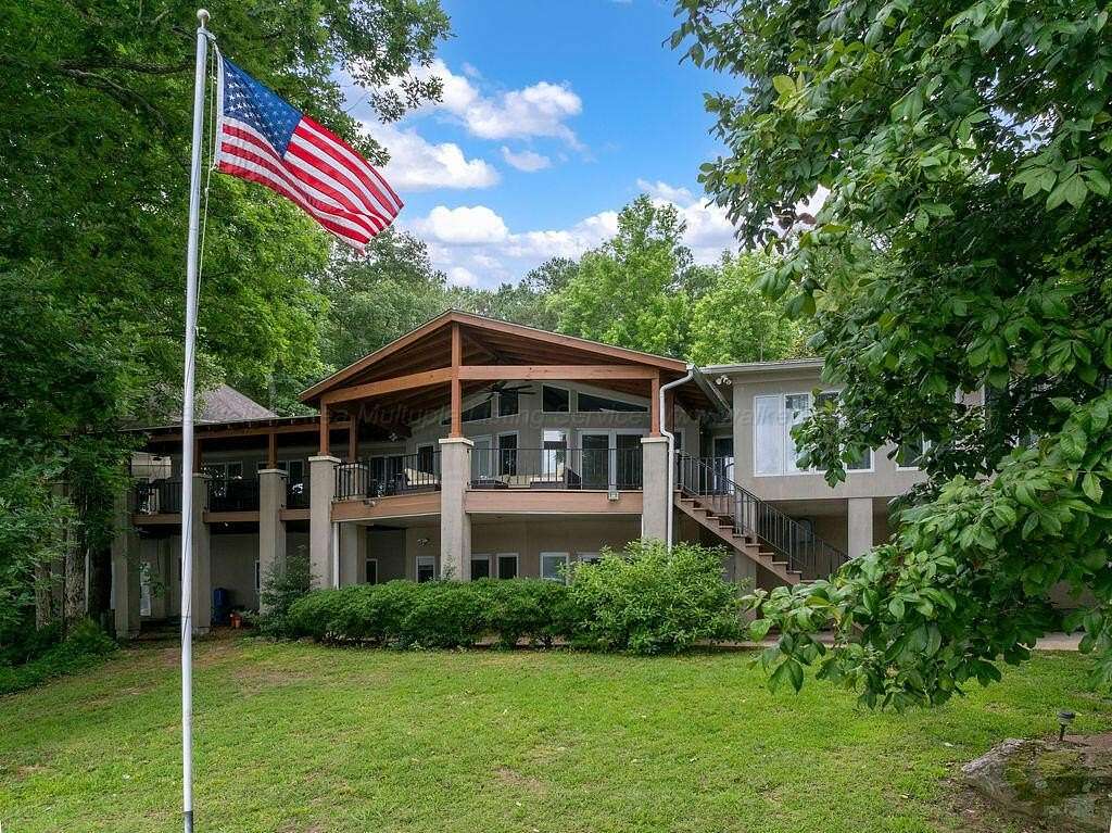 4.14 Acres of Land with Home for Sale in Jasper, Alabama