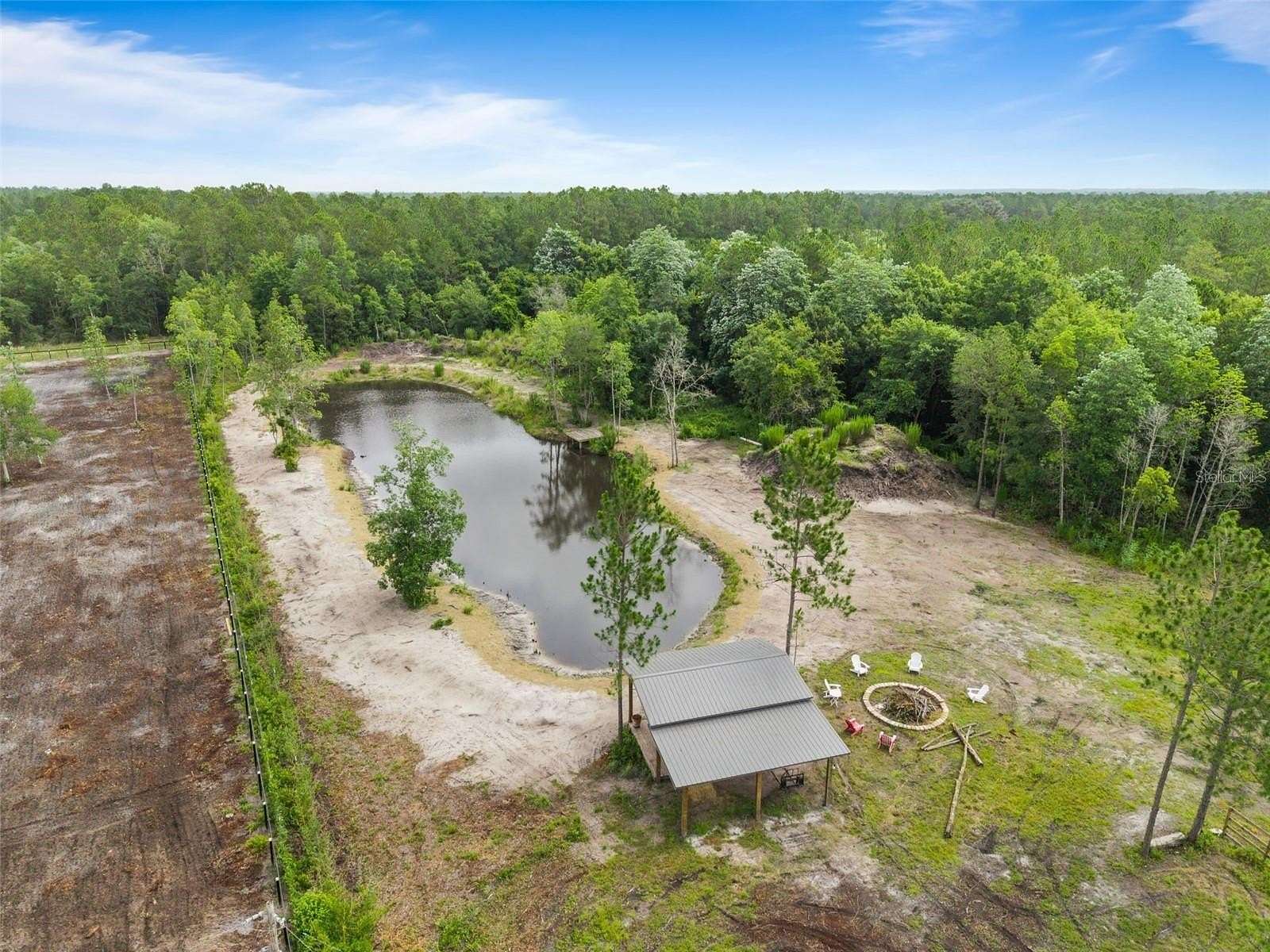 9.6 Acres of Land for Sale in Keystone Heights, Florida