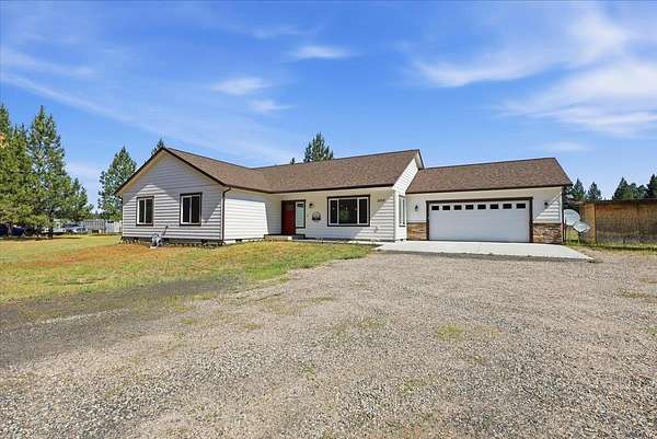9.85 Acres of Land with Home for Sale in Elk, Washington