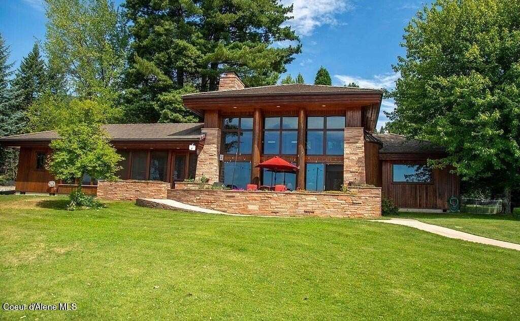1.73 Acres of Land with Home for Sale in Hope, Idaho