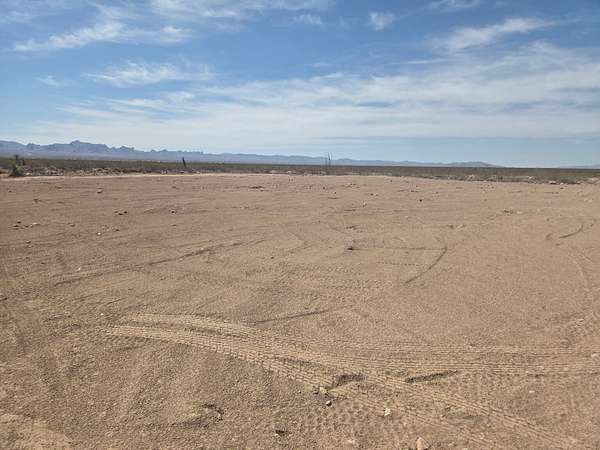 20 Acres of Recreational Land for Sale in Golden Valley, Arizona