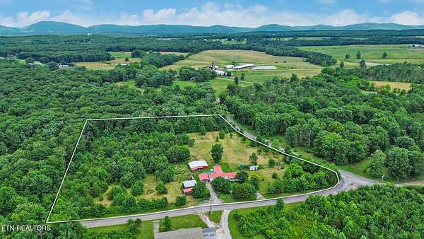 4.8 Acres of Land with Home for Sale in Crossville, Tennessee
