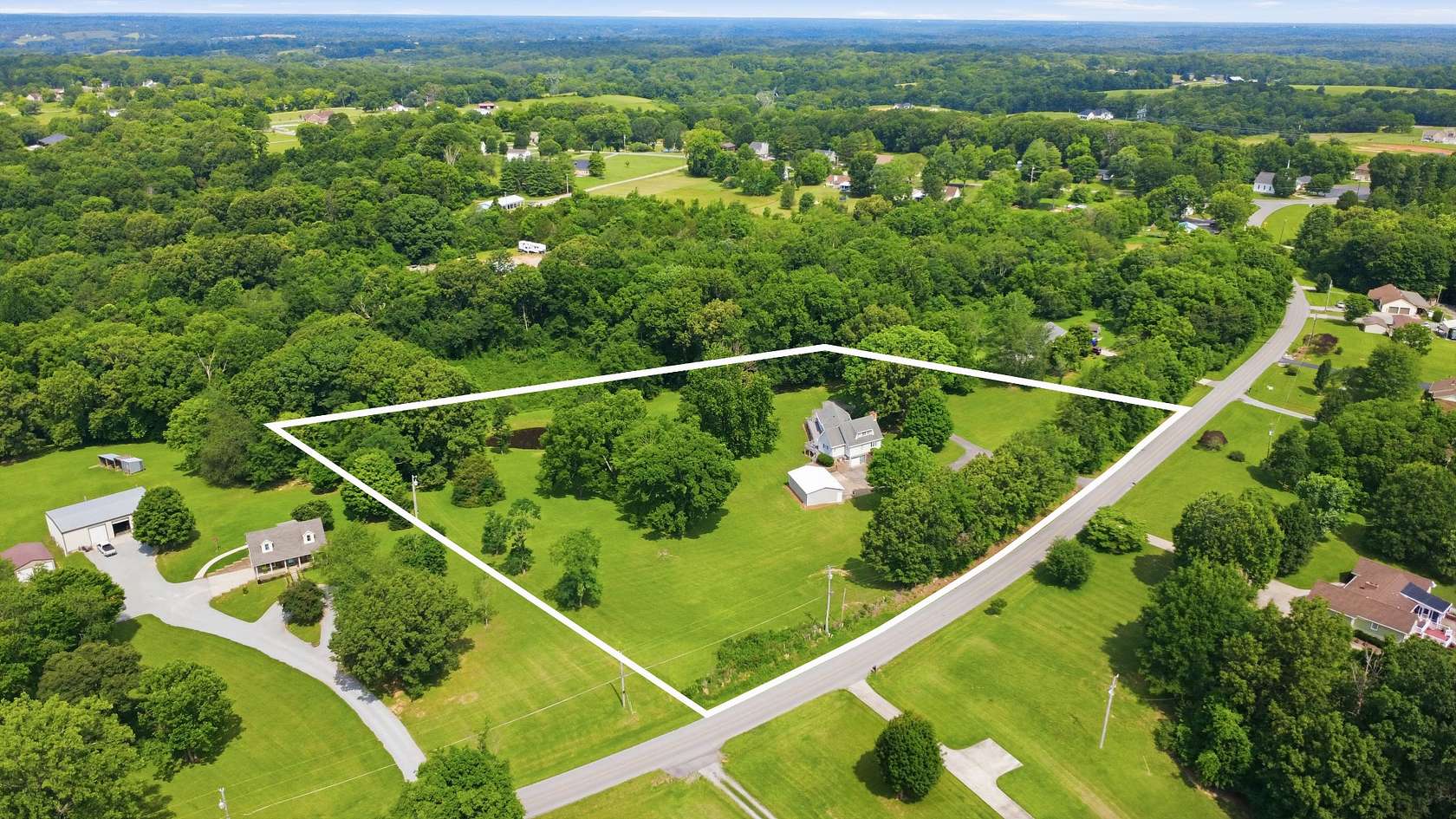 5.45 Acres of Land with Home for Sale in Clarksville, Tennessee