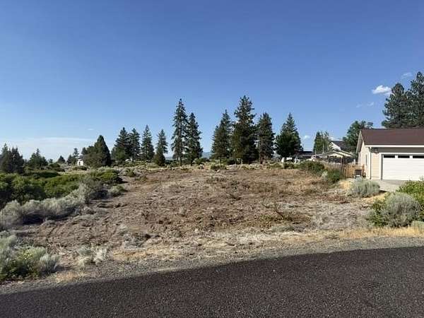 0.25 Acres of Land for Sale in Weed, California