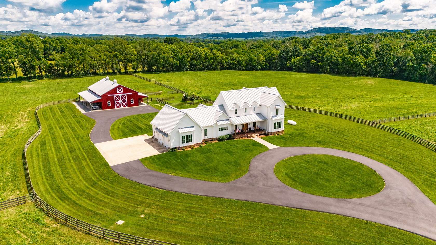 36.6 Acres of Agricultural Land with Home for Sale in Bethpage, Tennessee
