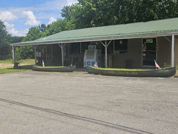 4 Acres of Improved Commercial Land for Sale in Iron City, Tennessee