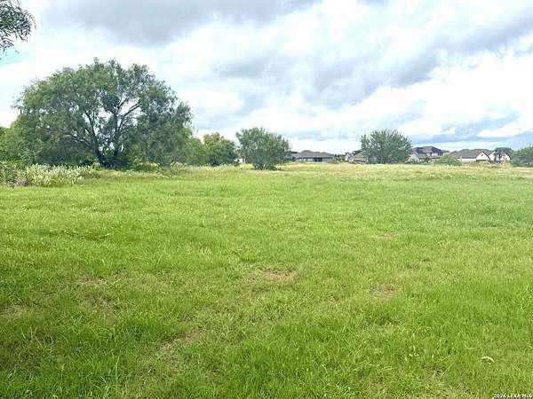 1 Acre of Residential Land for Sale in San Antonio, Texas