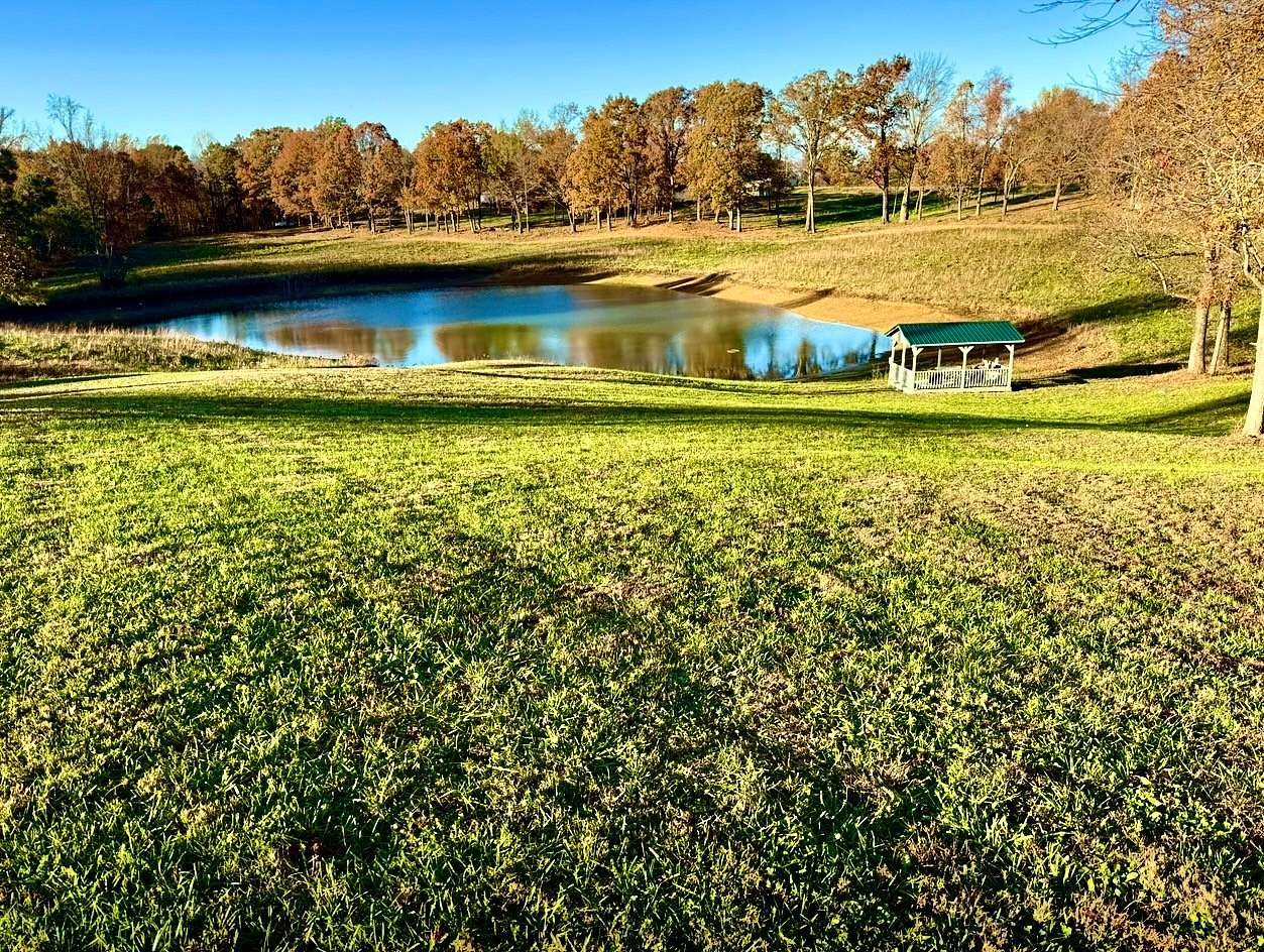 7 Acres of Residential Land for Sale in Smithville, Tennessee