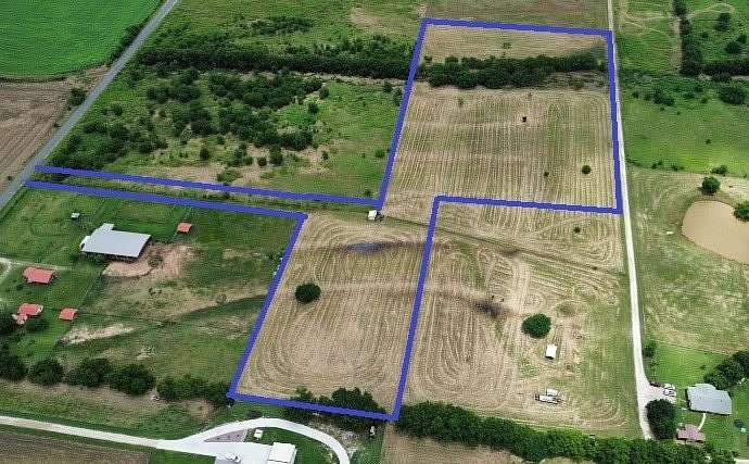 9.57 Acres of Land for Sale in Valley View, Texas