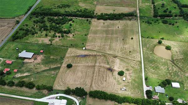 9.57 Acres of Land for Sale in Valley View, Texas