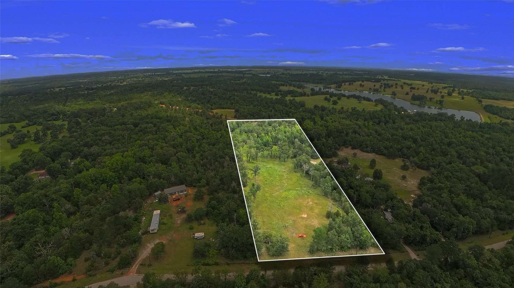 6.5 Acres of Residential Land for Sale in Fairfield, Texas