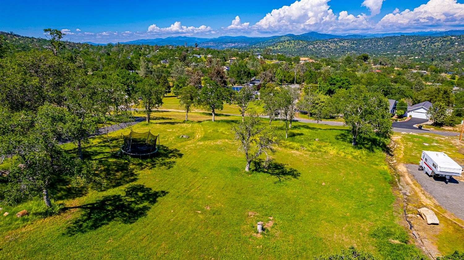 1 Acre of Residential Land for Sale in Coarsegold, California