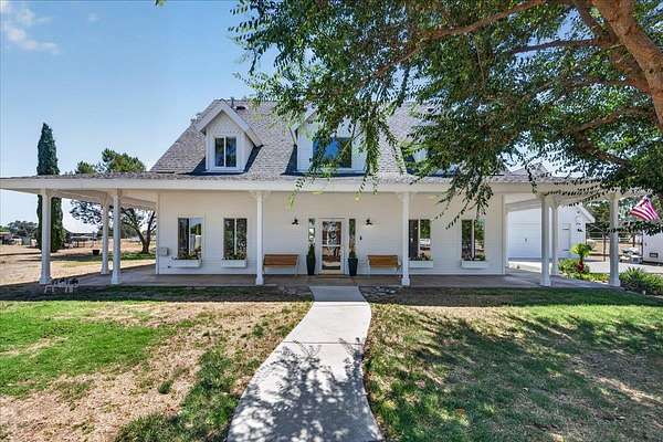2.8 Acres of Land with Home for Sale in Madera, California