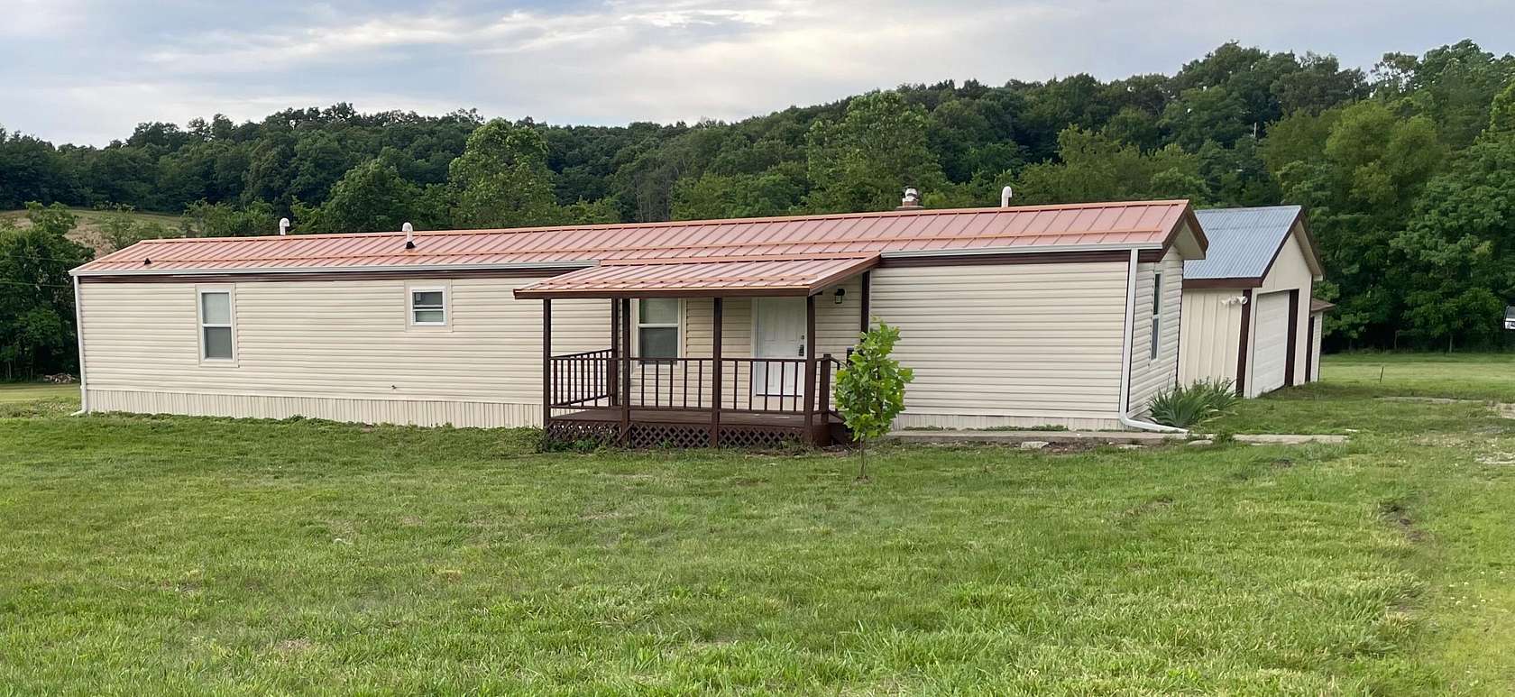 2 Acres of Land with Home for Sale in Chillicothe, Ohio