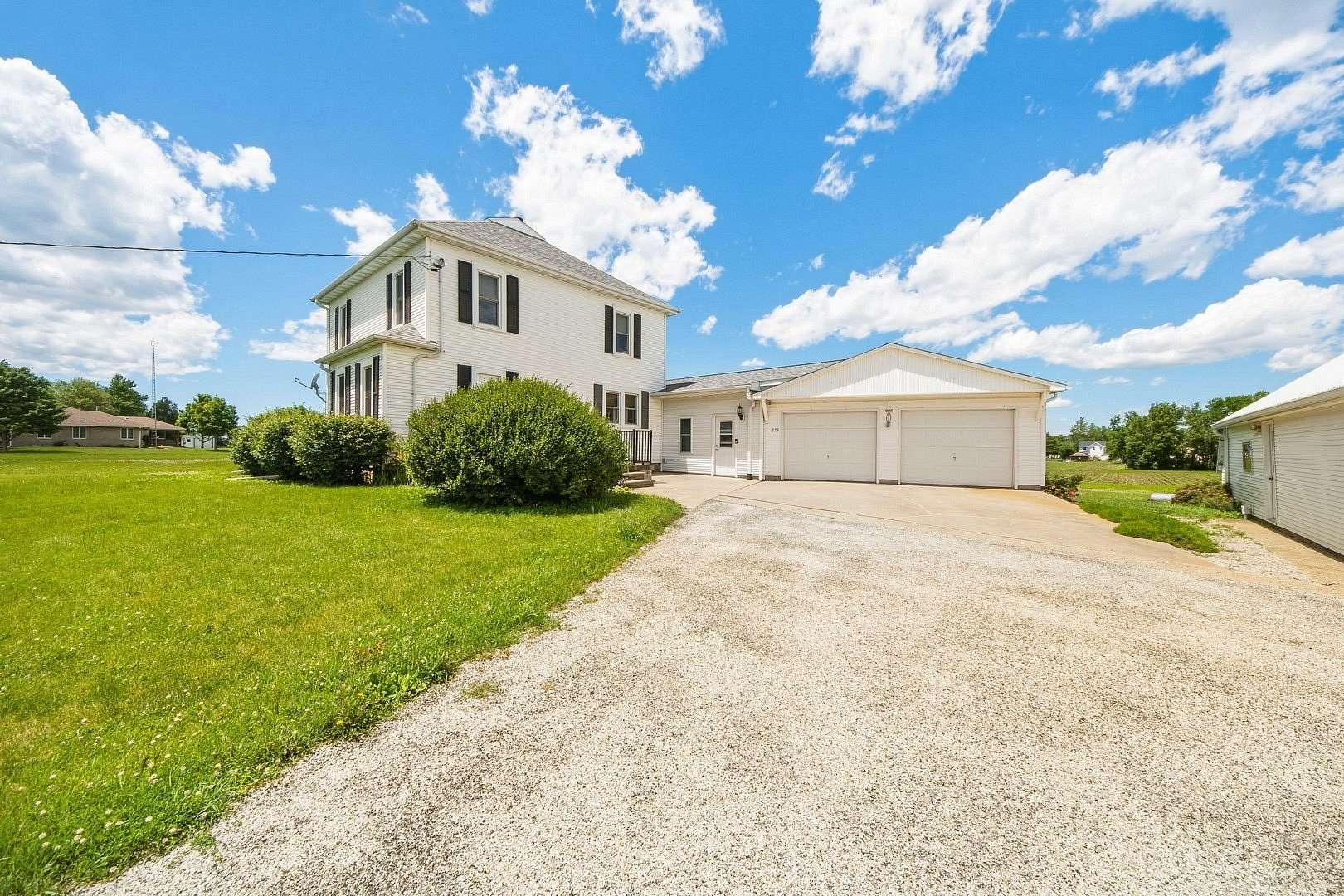 2.67 Acres of Land with Home for Sale in Minonk, Illinois