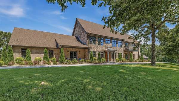 33 Acres of Recreational Land with Home for Sale in Jonesboro, Arkansas