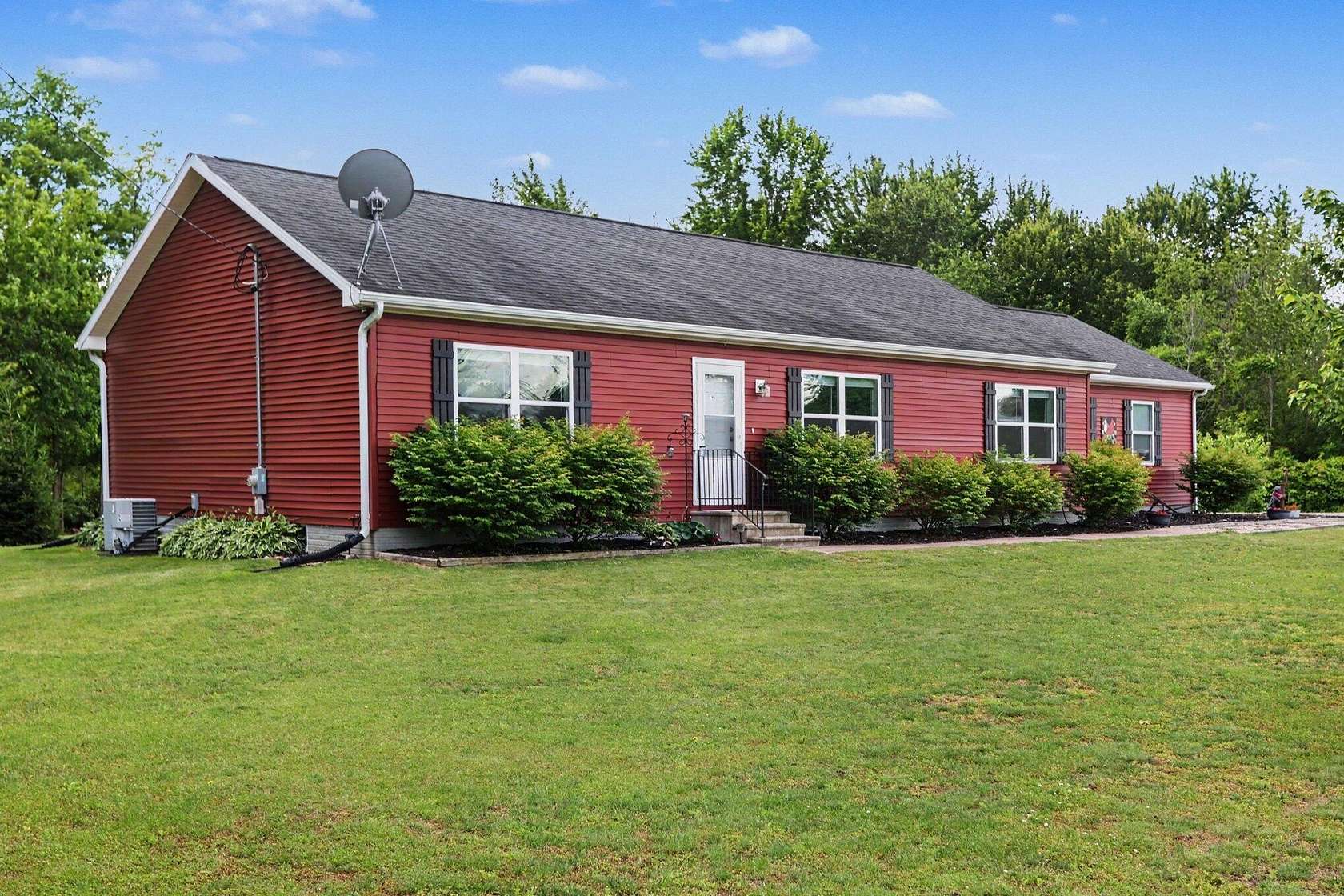 1.9 Acres of Land with Home for Sale in Tekonsha, Michigan