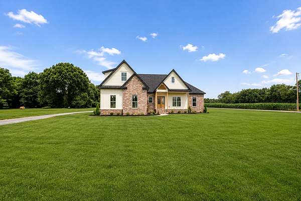 2.5 Acres of Land with Home for Sale in Shelbyville, Tennessee