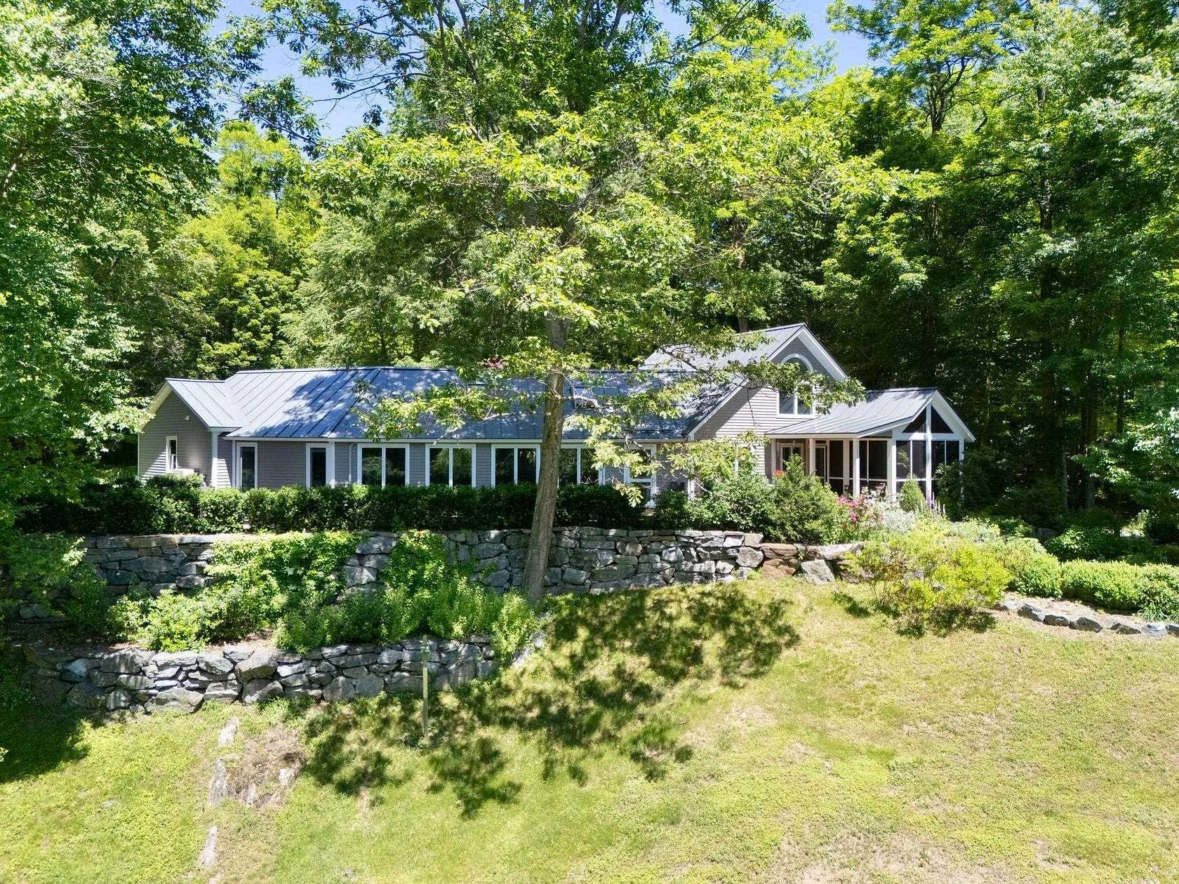 10.1 Acres of Land with Home for Sale in Dummerston Town, Vermont