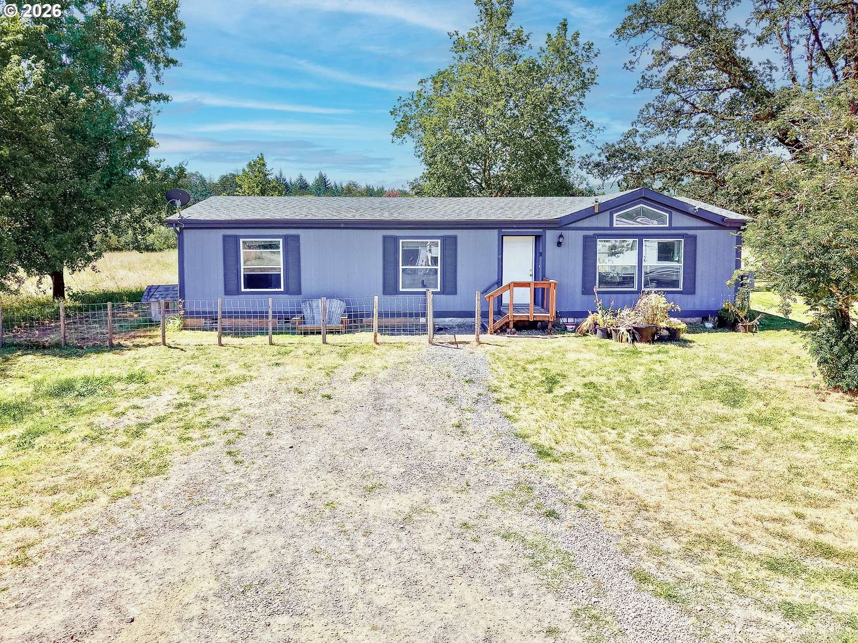 5 Acres of Land with Home for Sale in Veneta, Oregon