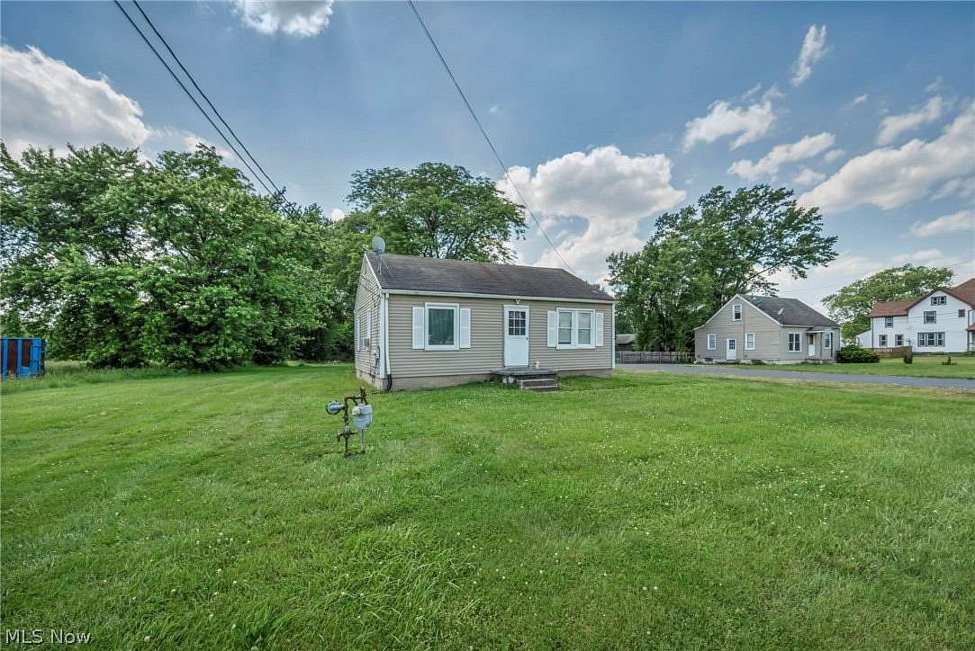 2.39 Acres of Mixed-Use Land for Sale in Niles, Ohio