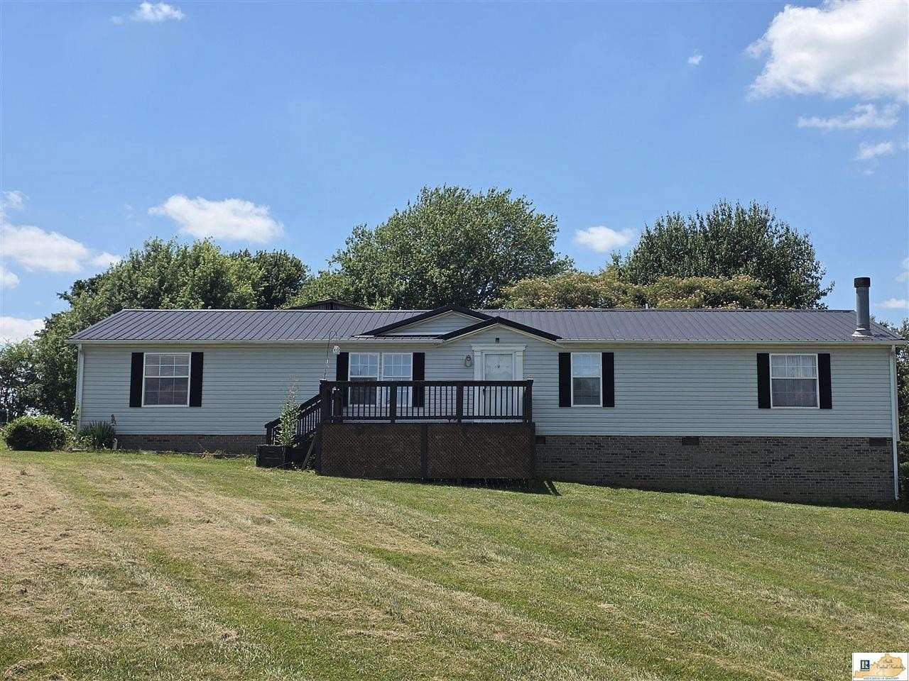 5 Acres of Land with Home for Sale in Park City, Kentucky