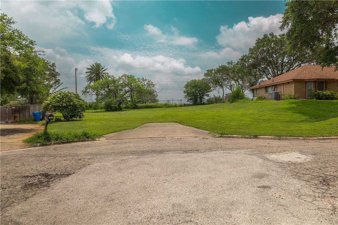0.31 Acres of Residential Land for Sale in Corpus Christi, Texas