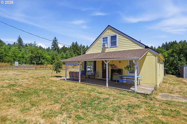5.13 Acres of Land with Home for Sale in Monroe, Oregon