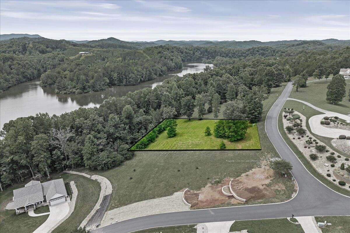 1 Acre of Residential Land for Sale in Madisonville, Tennessee