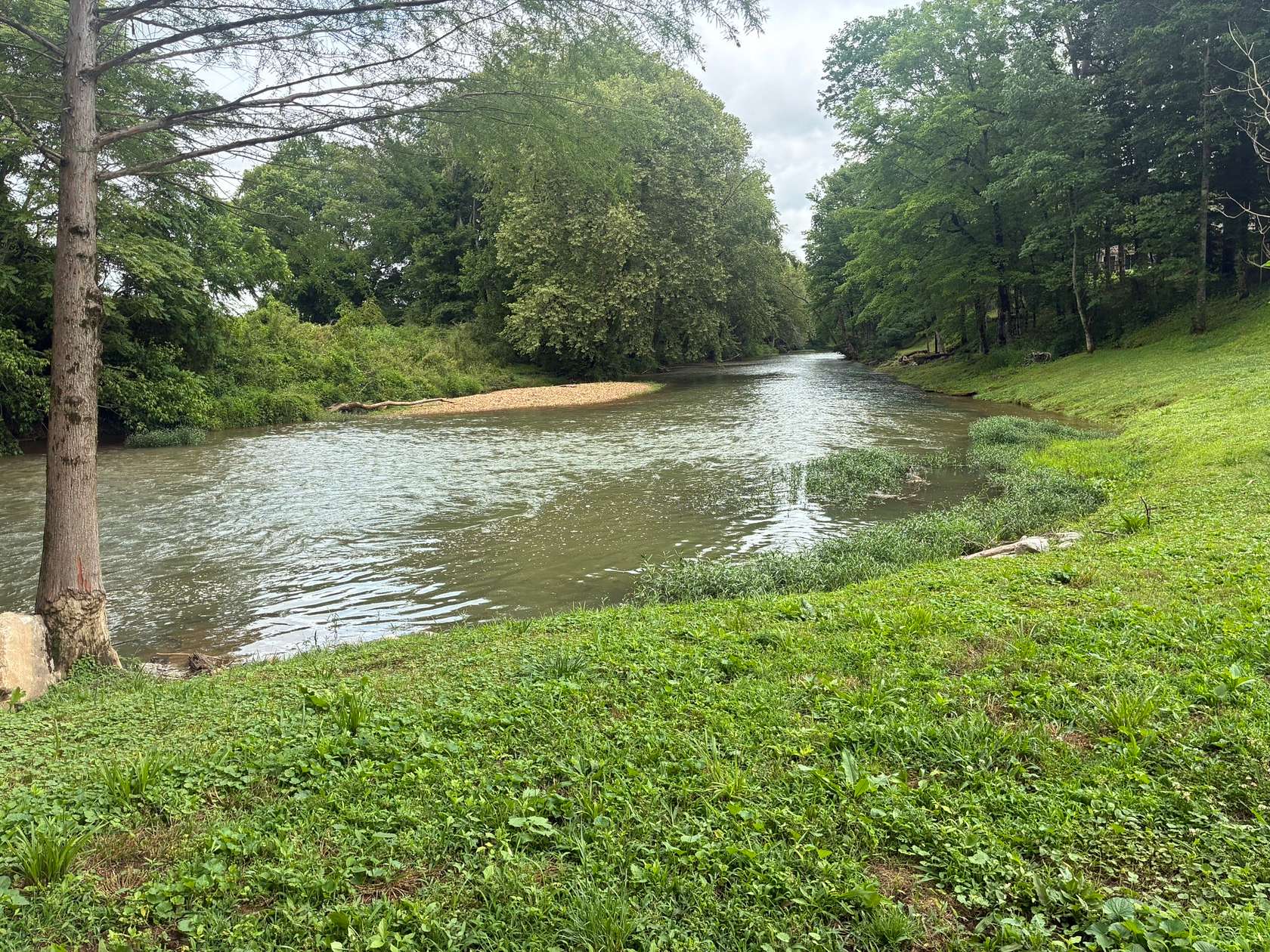2.65 Acres of Residential Land for Auction in Westpoint, Tennessee