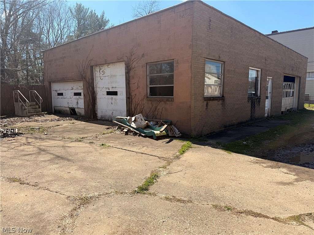0.09 Acres of Residential Land for Sale in Uhrichsville, Ohio