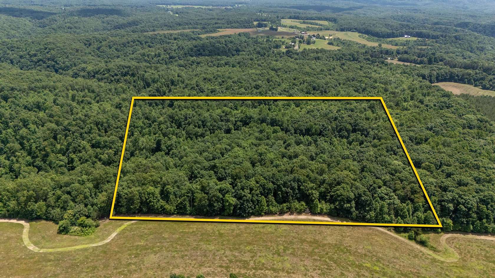 112 Acres of Land for Auction in Liberty, Tennessee