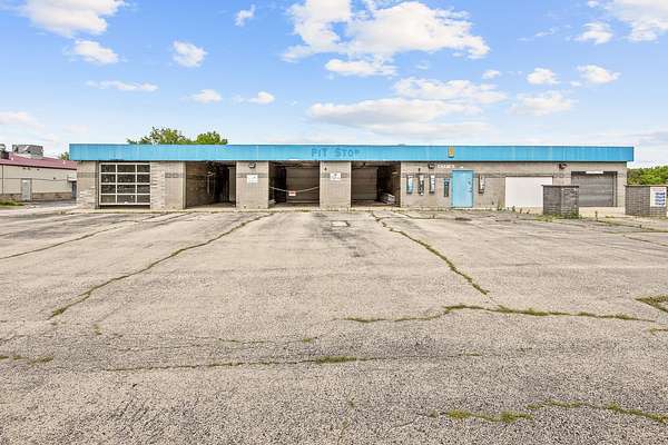 1 Acre of Commercial Land for Sale in Manhattan, Illinois