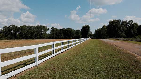 59 Acres of Land for Sale in Hickory Valley, Tennessee