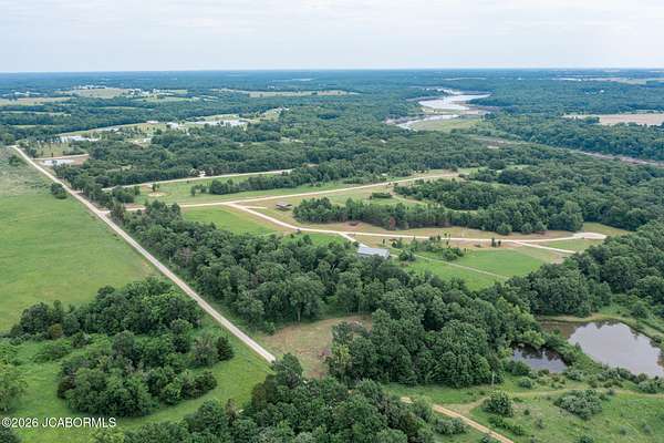 3 Acres of Residential Land for Sale in Perry, Missouri