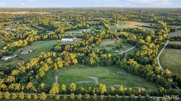 15 Acres of Recreational & Residential Land for Sale in Warrenton, Missouri