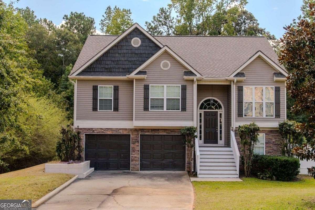 2 Acres of Land with Home for Sale in Newnan, Georgia