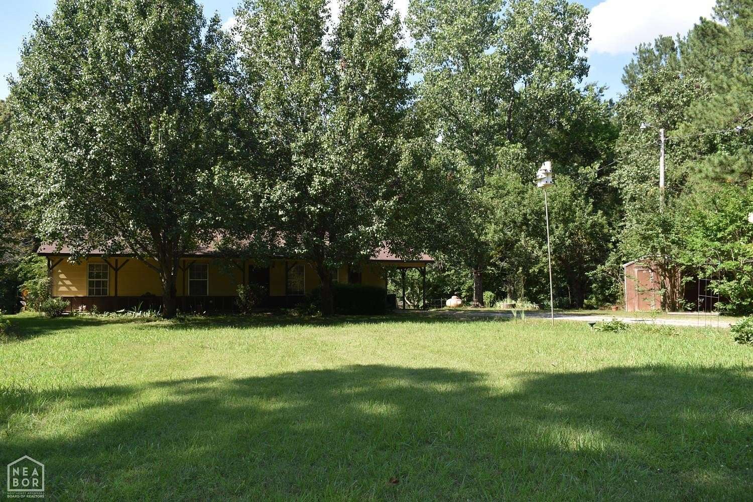 2.5 Acres of Land with Home for Sale in Jonesboro, Arkansas