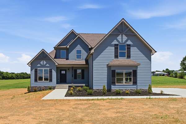 5.24 Acres of Land with Home for Sale in Springfield, Tennessee