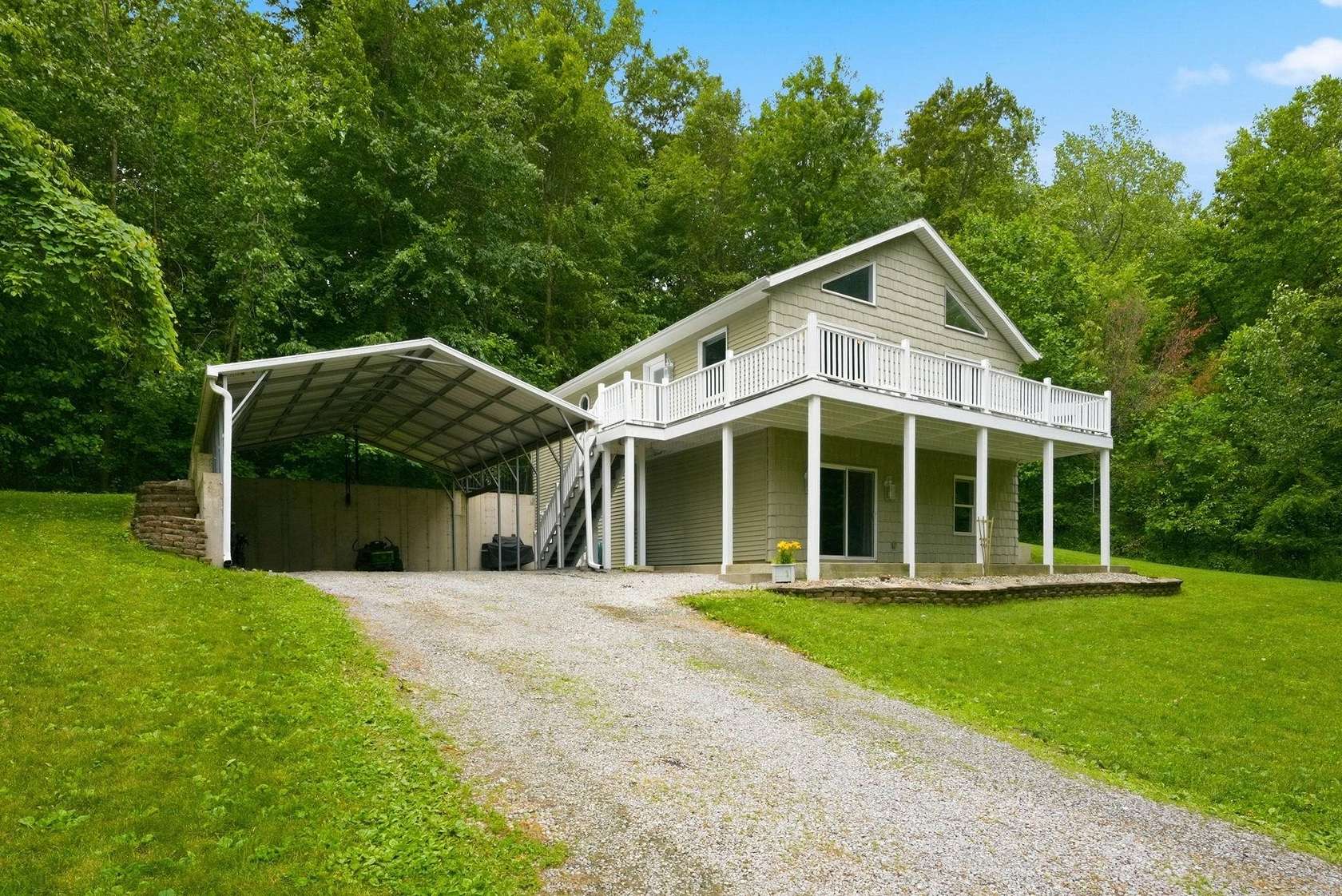 2.19 Acres of Land with Home for Sale in Hamilton, Indiana