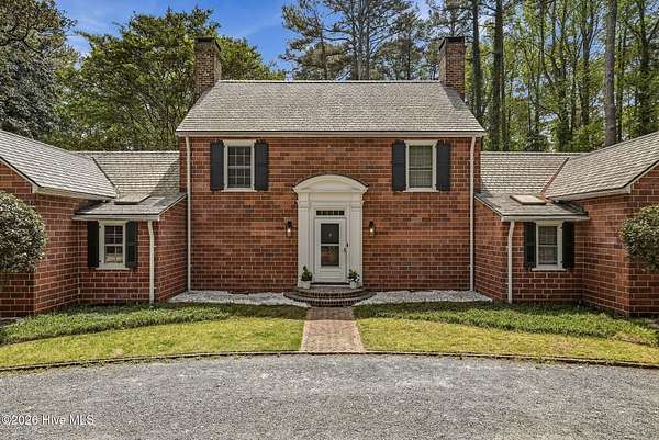3.2 Acres of Land with Home for Sale in Southern Pines, North Carolina
