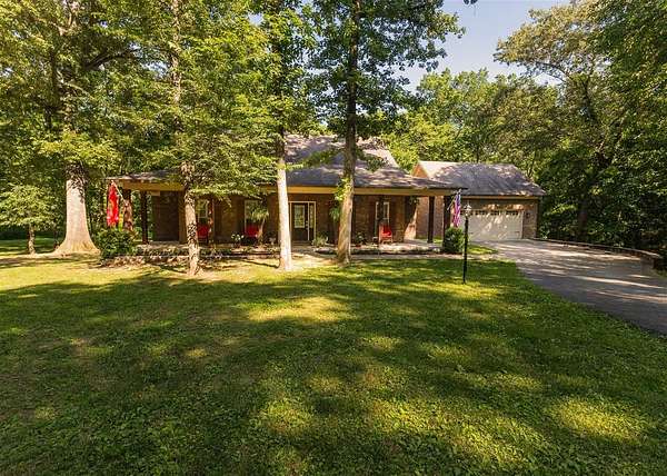 4 Acres of Land with Home for Sale in Franklin, Kentucky