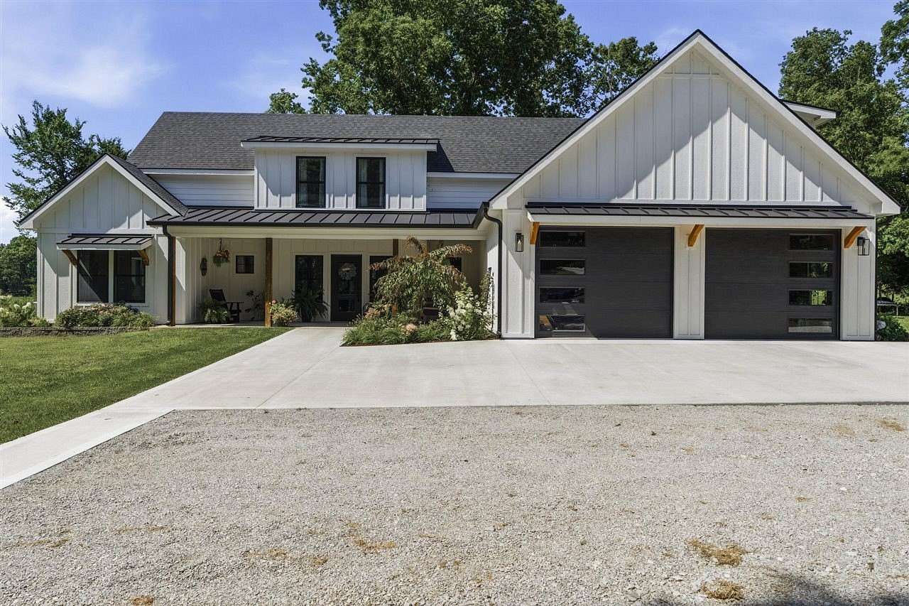 5 Acres of Land with Home for Sale in Russellville, Kentucky