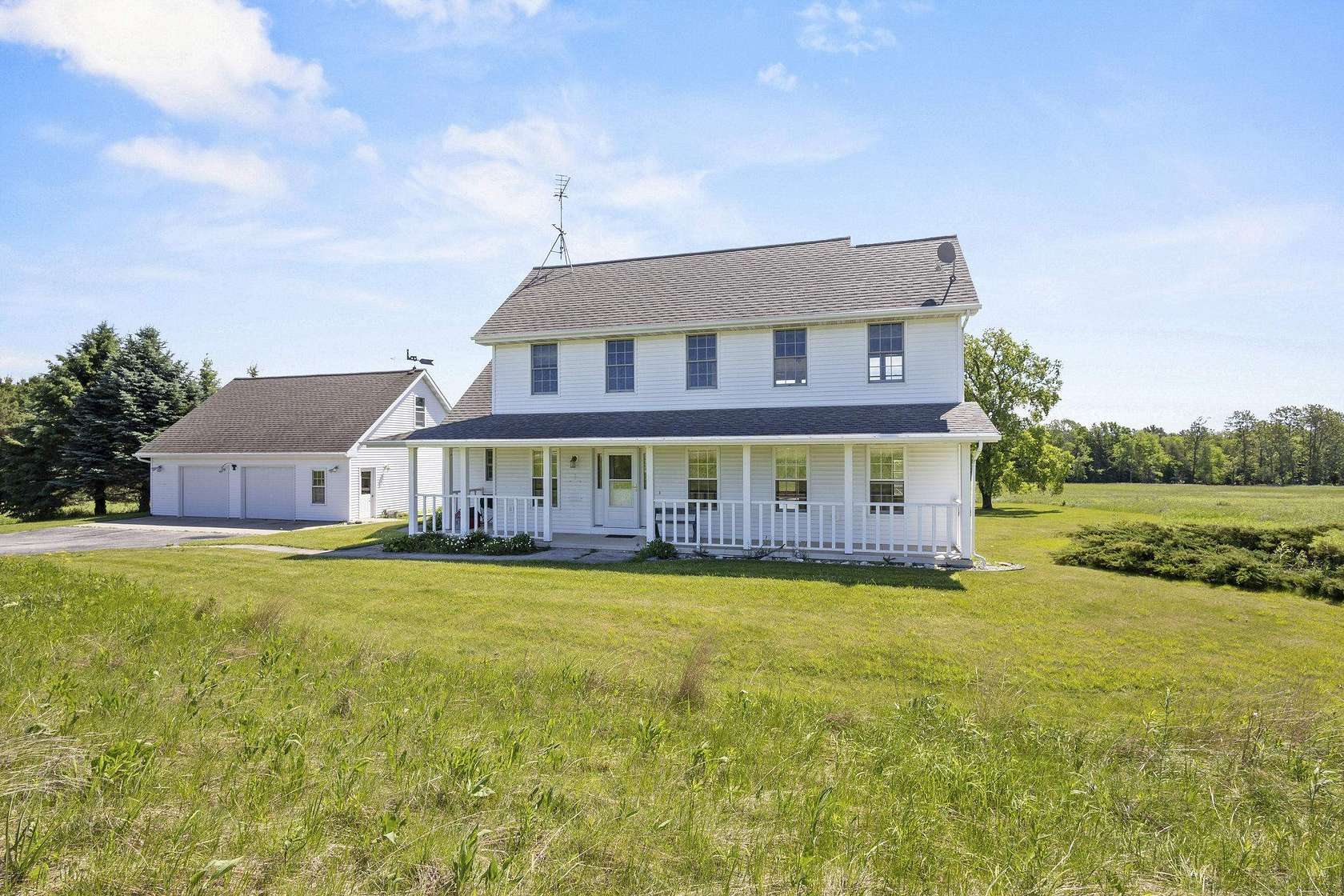 20 Acres of Recreational Land with Home for Sale in Sturgeon Bay, Wisconsin
