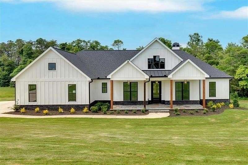 2 Acres of Land with Home for Sale in Rydal, Georgia