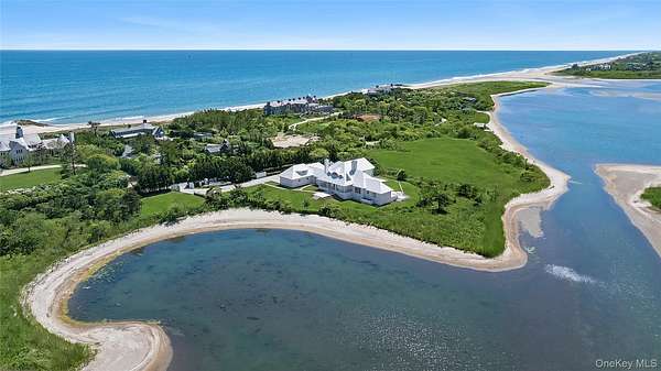 2.62 Acres of Land with Home for Sale in East Hampton, New York