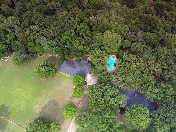 3.13 Acres of Land with Home for Sale in Flower Mound, Texas