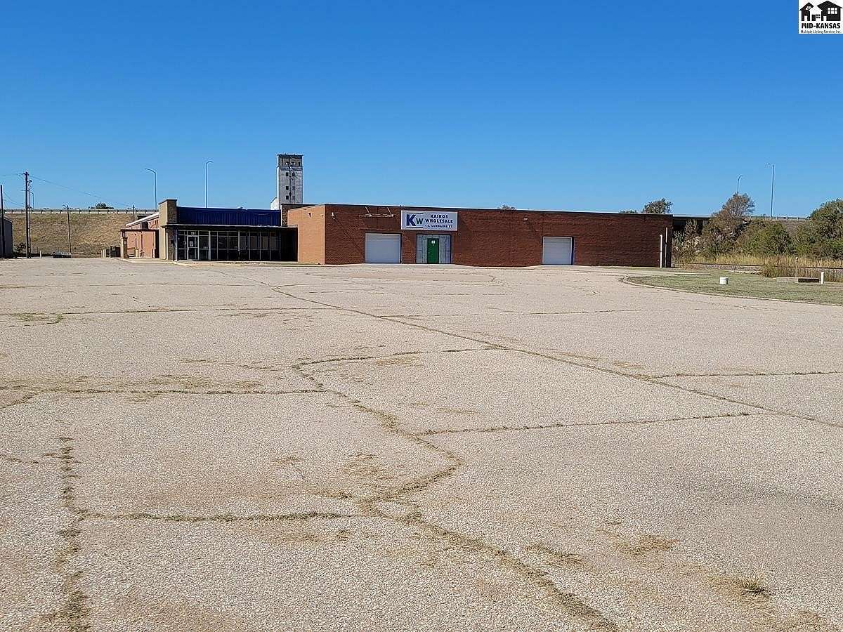 2.76 Acres of Commercial Land for Sale in Hutchinson, Kansas