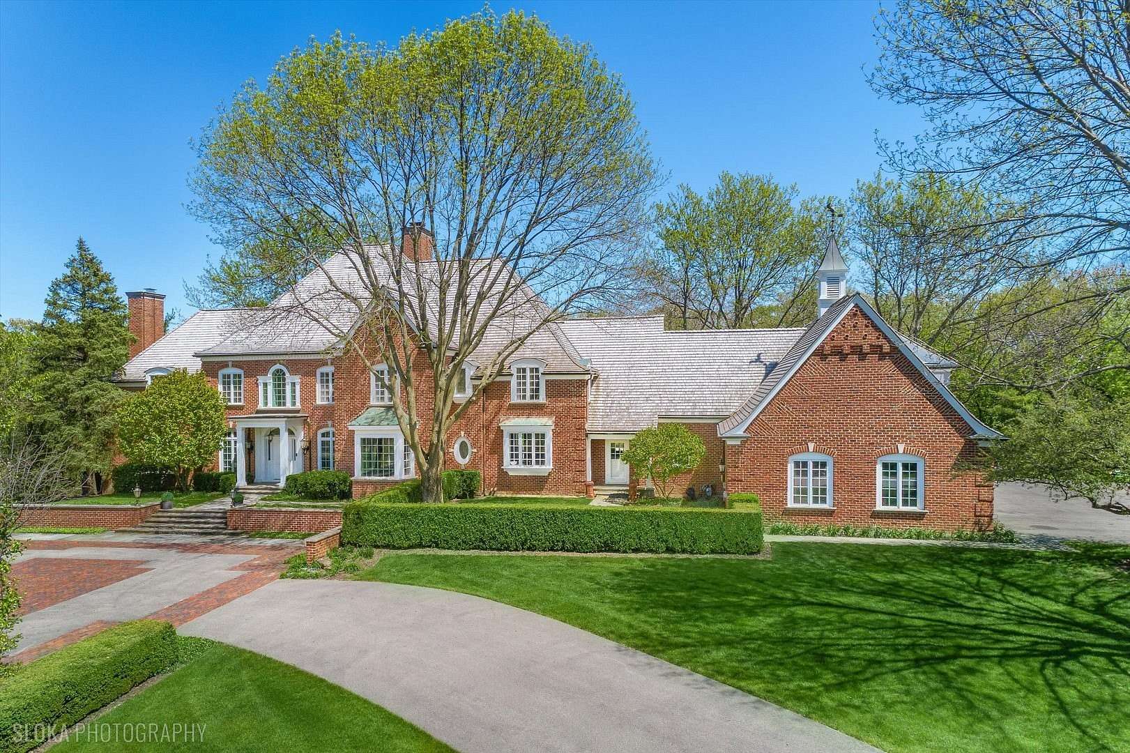 5 Acres of Land with Home for Sale in Barrington Hills, Illinois